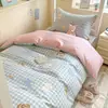 Juego de tres piezas de algodón de dibujos animados para dormitorio de estudiante universitario 2025 Nuevo Algodón puro Cama Sábanas Cubre edredón Cama Juego de cuatro piezas
