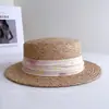 Chapéu de palha plano com fita estampada para mulheres, chapéu de sol para férias de verão, estilo de luxo leve