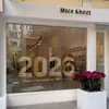 2027 Rojo y Dorado Feliz Año Nuevo Pegatinas para Ventana de Balcón Centro Comercial Pegatinas Estáticas para Vidrio Decoración de Fuegos Artificiales Día de Año Nuevo Dibujo Lineal