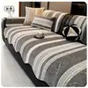 2026 Almofada de Sofá de Chenille Home Fresh Toque de Luxo Almofada de Assento de Sofá de Linha Reta Tecido de Cobertura Antiderrapante Fixo Venda por Atacado