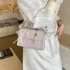 Bolsa Quadrada Pequena para Mulheres, Bolsa de Mão Retrô, Nova Bolsa de Ombro da Moda Tendência 2026 para Mulheres, Bolsa Transversal Versátil Estilosa