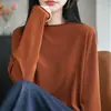 Suéter de malha de lã solúvel em água de alta qualidade pronto para usar, novo estilo outono e inverno, com borda enrolada e gola redonda, para mulheres, suéter fino de base para mulheres