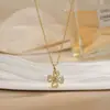 Colar para Mulheres, Flor de Zircônia Bauhinia Giratória da Moda Nicho Moda Novo Design Pingente Titânio Aço Colar de Temperamento