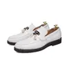 Zapatos de Cuero para Hombre de Estilo Coreano Trendy Casual Brillantes sin Cordones, con Aumento Oculto de Altura de 6 cm/8 cm, Zapatos para Hombre con Tachuelas para Discoteca