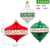 Loja de decorações de Natal bola de favo de mel pendurada árvore de Natal cena de boneco de neve velho veado chapéu layout de cena