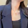 Collar con Colgante de Cruz para Mujer, Cadena para Clavícula de Diseño de Nicho Versátil de Lujo Ligero, Cadena para Suéter Nueva Simple y Única
