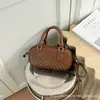 Bolsa Única com Textura para Mulheres, Novo Modelo 2026, Pequena Bolsa Quadrada com Padrão Trançado, Bolsa de Ombro e Transversal Estilo Vintage