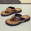 Pantuflas de Hombre de Aspecto Elevado para Playa Verano Ropa Exterior Nuevo 2025 Chanclas Antideslizantes Resistentes al Desgaste y Desodorantes Chanclas de Suela Gruesa