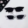 Gafas de Sol Triangulares Estilo Ojo de Gato con Marco Pequeño, Estilo Europeo y Americano de Moda para Mujer, Protección UV, Elegantes Gafas de Sol para Street Fashion
