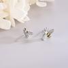 Bajo el árbol de baniano S925 plata japonesa viento coreano cuentas de diamantes pendientes de abeja pequeños pendientes de animales lindos una generación de cabello