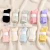 Meias de chão de pelúcia, macias e confortáveis para outono e inverno, para uso doméstico, hipoalergênicas, cor sólida, espessadas para dormir, meias de cano médio da moda e fofas
