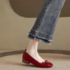 Zapatos de mujer estilo francés para la brisa nocturna con corte bajo y tacón grueso, otoño 2026 nuevo modelo coreano retro zapatos Mary Jane de tacón medio