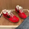 Zapatillas de entrenamiento alemanas con aumento interno de altura, otoño 2026 nuevo estilo retro estrella coreano versátil suela blanda transpirables suela gruesa casual para mujer