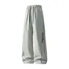 Calça reta moderna para a nova estação de primavera e outono para homens, com estilo casual americano, tamanhos grandes, corte solto e design versátil de perna larga adequado para esportes.