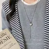 Colar Minimalista com Pingente de Coração em Prata para Mulheres, Corrente Longa de Aço Titânio para Suéteres, Acessório de Luxo Leve para Outono e Inverno