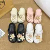 Otoño e Invierno Lindo Marrón Peludo Estrella Moda Lindos Accesorios Zuecos DIY Extraíbles Versátiles Hebillas para Zapatos
