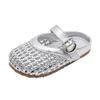 Chinelos Vazados Infantis 2026 Verão Novo Estilo Coreano Sandálias de Praia Fechadas Tecidas Slip-On para Meninas