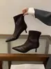 Botas de estilo retro con punta fina y cremallera trasera, forradas de polar, de corte ajustado, elegantes, sexys, versátiles y adecuadas para el trabajo, con tacón fino y caña corta.