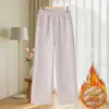 Calças retas e ajustadas para mães de meia-idade, versáteis calças de perna larga em imitação de caxemira para outono e inverno 2026, calças compridas de cor sólida para mulheres de meia-idade e idosas