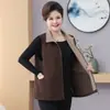 Colete feminino plus size, extra grande, para meia-idade e idosos, outono e inverno, peça externa de fleece, jaqueta grossa de cor sólida