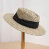 Novo Estilo Chapéu de Palha Estilo Resort Francês para Mulheres, Proteção Solar de Verão, Chapéu de Aba Larga com Topo Plano, Chapéu de Praia para Beira-Mar, Chapéu Trançado