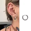 Anillo liso de aleación de titanio grado médico F136 pendiente para dormir baño libre clavo de oreja clavo de hueso de oreja pendiente para agujero de oreja