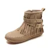 Botas femininas de comércio exterior, botinhas, outono e inverno 2023, novo, europeu e americano, transfronteiriço, tamanho grande, estação independente, botas com rebite, franja plana para crianças