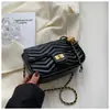 Moda primavera y verano bolso bandolera para mujer 2022 nuevo de este año popular bolso de cadena de rombos con cierre de hebilla bolso cuadrado pequeño generación pelo