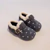 Birkenstocks de Lunares para Niñas Estilo Otoño/Invierno 2026 Zapatos de Algodón Cómodos con Suela Suave para Niños Medianos y Mayores Zapatos Peludos Cálidos