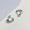 Hebilla de Oreja Simple Europea y Americana Corazón Corazón Forma de Corazón Cobre Grueso Chapado en Oro de 18 Quilates Alto Color Pendientes de Alta Calidad Joyería para Mujeres