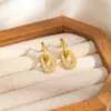 Pendientes de Cobre Chapado en Oro de 16K con Doble Aro y Tachuelas de Diamante Geométricas, Estilo Retro de Lujo Ligero Europeo y Americano, Clips para Orejas con Circonita Microincrustada para el Viaje Diario