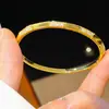 Moda Transfronteriza Europea y Americana Forma de Serpiente de Circonita Pulsera Geométrica Lujo Ligero Sensación de Alta Gama Pulsera Diseño de Nicho Joyería de Mano de Moda para Mujeres