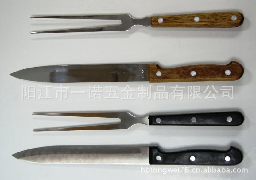 套刀两支刀叉DSC08901刀片3cr13, 手柄松木. 刀