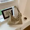 Bolsa Tote Cuadros Tejidos Tridimensionales Verde Menta Fresco, una bolsa de hombro genial y relajada para jóvenes que van al trabajo o de compras