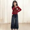 Conjunto Duas Peças para Meninas: Blusa Manga Longa Doce com Gola Naval de Desenho Animado e Calça Jeans Hello Kitty - Coleção Primavera/Outono 2026