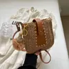 Bolso tejido estilo étnico bohemio para mujer 2026 nuevo bolso de paja para vacaciones en la playa bolso de teléfono de un solo hombro cruzado