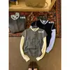 MZI STUDIO Outono Estilo Coreano Suave Versátil Emagrecedor Falso Duas Peças Botão Gola Redonda Manga Longa Suéter A80297