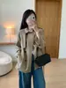 Un clásico atemporal que nunca pasará de moda: el abrigo de trinchera retro de estilo británico de otoño de 2026, de doble botonadura, entallado y con mangas raglán, de longitud media, H091620