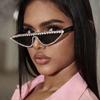 Nuevas gafas de sol para mujer 2023 moda Gafas de sol de ojo de gato de montura pequeña de moda con incrustaciones de diamantes gafas de sol de forma cóncava personalidad