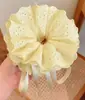 Atardecer de Berlín ~ Scrunchie Amarillo Rayado Estilo Coreano para Mujer, Accesorio para el Cabello de Alta Gama, Goma para Moño Francés Oversized