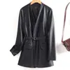 Jaqueta de Couro Haining para Mulheres, Comprimento Médio, Preta, Gola Alta, Cintura com Amarração, Jaqueta de Couro, Novo Estilo Outono e Inverno, Elegante Casaco de Couro