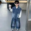 Traje de Mezclilla para Niños Primavera y Otoño Estilo Coreano Chaleco Guapo de Moda Infantil Conjunto de Tres Piezas Ropa de Comercio Exterior para Niños Pequeños y Medianos