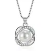 Collar de Trébol de Cuatro Hojas Simple de Lujo Ligero Coreano y Japonés con Colgante de Molino de Viento Giratorio de Perla de Imitación Incrustado con Microdiamantes Redondos Collar Redondo