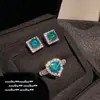 Anillo de Gema Verde Agua Amor en el Río Sena Rico y Encantador Chapado en Oro de 18K Geométricos Azules Verdes Zirconia Pendientes