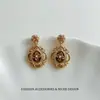 Pendientes de botón ovalados con incrustaciones de circonita bañados en oro estilo vintage, pendientes de perla con elegancia francesa, pendientes versátiles de lujo de alta gama