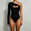 Body de Uma Manga Só Ombro a Ombro Estilo Europeu e Americano para Mulheres, Body de Manga Longa Ajustado com Recortes, Top Body Justo, Personalizável
