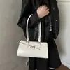 Bolso de Mano para Comercio Exterior Estilo Coreano con un Toque de Alta Gama, Nuevo de Moda Invierno 2025 Bolso Tote Versátil de Hombro de Alto Valor Simple