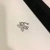 Puños de Oreja Irregulares Únicos con Pedrería para Mujer, Estilo Minimalista, Moda Japonesa y Coreana, Clips para Orejas Brillantes de Lujo Ligero con Circonita Floral