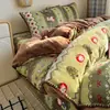 Juego de ropa de cama de cuatro piezas de terciopelo de leche para invierno, acolchado engrosado y forrado de felpa, sábana doble y funda de edredón
