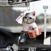 Pingente Decorativo Criativo Novo para Retrovisor, Ornamento para Pendurar no Carro Gatinho Empurrando Tijolos, Decoração Plana de Acrílico para Interior do Carro